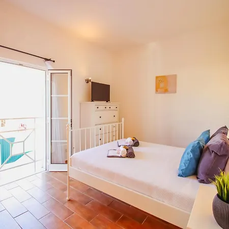 Villa In Albufeira Near Praia Dos Pescadores Villa Albufeira
